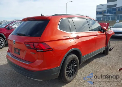 2019 Volkswagen Tiguan 2.0T Se/2.0T Sel/2.0T Sel R-Line/2.0T Sel R-Line Black из США, поврежденный, VIN 3VV2B7AX9KM128066